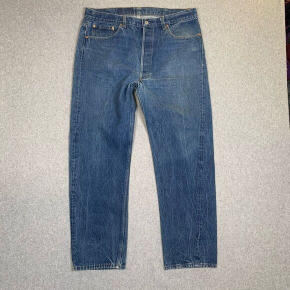 Vintage Levis 501 Mens Size 40x32 Button Fly Denim Jeans Blue Straight Leg - Picture 1 of 10